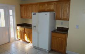 4-zimmer haus in der stadt 197 m² in Miami, Vereinigte Staaten. $654 000