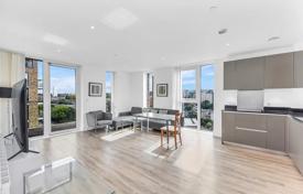 3-zimmer wohnung 74 m² in London, Vereinigtes Königreich. £499 000