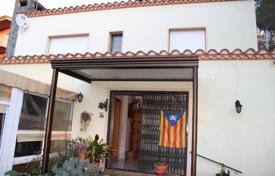 Villa – Lloret de Mar, Katalonien, Spanien. 351 000 €
