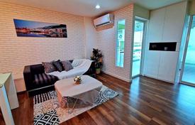 2-zimmer appartements in eigentumswohnungen in Watthana, Thailand. $205 000