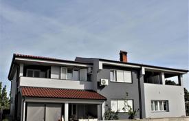Einfamilienhaus – Nin, Zadar County, Kroatien. 760 000 €