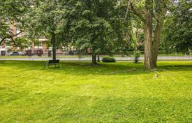 6-zimmer wohnung in Scarborough, Kanada. C$785 000