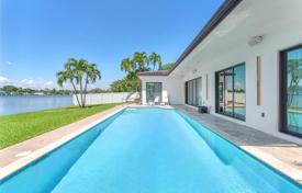 3-zimmer haus in der stadt in Miami, Vereinigte Staaten. $3 200 000