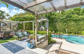 Haus in der Stadt – Miami Beach, Florida, Vereinigte Staaten. $2 375 000