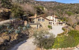 11-zimmer landgut 728 m² in Cortona, Italien. 780 000 €
