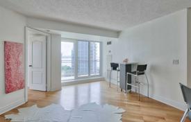 2-zimmer wohnung in Lake Shore Boulevard West, Kanada. C$1 052 000