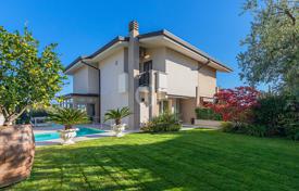 3-zimmer villa 250 m² in Desenzano del Garda, Italien. 960 000 €