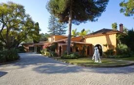 5-zimmer villa in San Pedro Alcántara, Spanien. 21 000 €  pro Woche