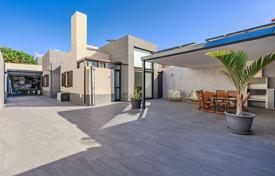 3-zimmer villa 119 m² in El Médano, Spanien. 495 000 €