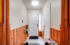 4-zimmer haus in der stadt in Scarborough, Kanada. C$1 246 000