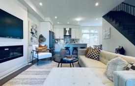 9-zimmer haus in der stadt in Scarborough, Kanada. C$1 943 000