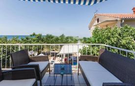 2-zimmer haus in der stadt in Umag, Kroatien. 490 000 €