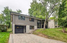 4-zimmer haus in der stadt in North York, Kanada. C$1 656 000