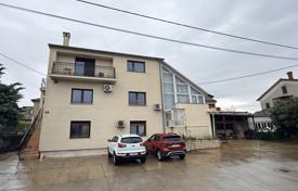13-zimmer haus in der stadt 352 m² in Rijeka, Kroatien. 437 000 €