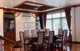 3-zimmer einfamilienhaus in Watthana, Thailand. $3 700  pro Woche