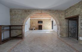 40-zimmer landgut 1593 m² in Castelnuovo Berardenga, Italien. 1 800 000 €