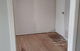 5-zimmer haus in der stadt in Scarborough, Kanada. C$1 127 000