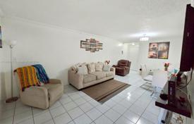 2-zimmer appartements in eigentumswohnungen 93 m² in Miami, Vereinigte Staaten. $375 000