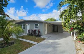 Haus in der Stadt – Pompano Beach, Florida, Vereinigte Staaten. $430 000