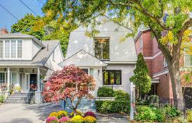 3-zimmer haus in der stadt in Old Toronto, Kanada. C$2 004 000