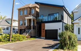 3-zimmer haus in der stadt in Etobicoke, Kanada. C$1 494 000