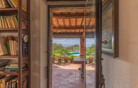 9-zimmer landgut 550 m² in Montegabbione, Italien. 990 000 €