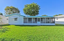 Haus in der Stadt – Plantation, Broward, Florida,  Vereinigte Staaten. $399 000
