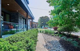 15-zimmer haus in der stadt in Scarborough, Kanada. C$2 206 000