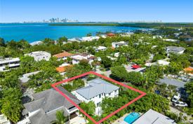 Haus in der Stadt – Key Biscayne, Florida, Vereinigte Staaten. $4 650 000