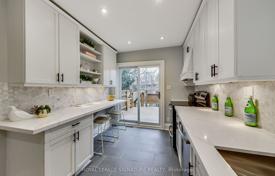 9-zimmer haus in der stadt in Old Toronto, Kanada. C$1 901 000