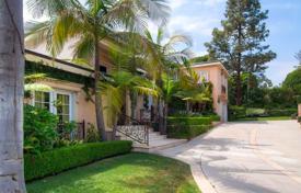 Villa – Beverly Hills, Los Angeles, Kalifornien,  Vereinigte Staaten. 22 400 €  pro Woche
