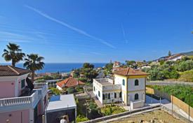 6-zimmer villa 194 m² in Ligurien, Italien. 1 200 000 €