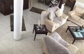 3-zimmer einfamilienhaus 300 m² in Agios Athanasios (Cyprus), Zypern. 1 700 000 €