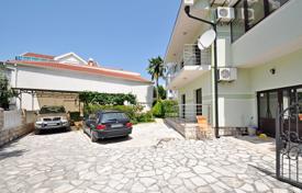 6-zimmer einfamilienhaus 283 m² in Tivat city, Montenegro. 950 000 €