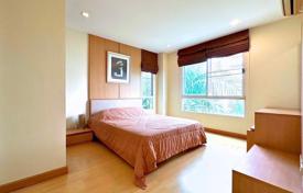 2-zimmer appartements in eigentumswohnungen in Watthana, Thailand. $208 000