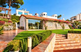 3-zimmer haus in der stadt 216 m² in Lloret de Mar, Spanien. 689 000 €