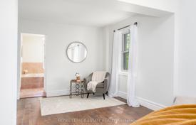 10-zimmer haus in der stadt in Scarborough, Kanada. C$2 614 000