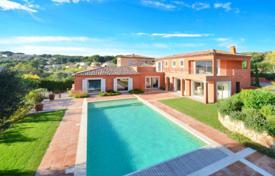 Villa – Antibes, Côte d'Azur, Frankreich. 1 480 000 €