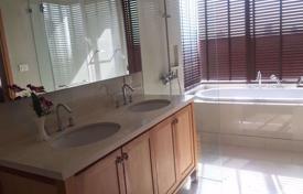 2-zimmer appartements in eigentumswohnungen in Khlong Toei, Thailand. $678 000