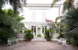 10-zimmer villa in Sorrento, Italien. $20 600  pro Woche