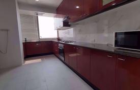 3-zimmer appartements in eigentumswohnungen in Khlong Toei, Thailand. $3 700  pro Woche