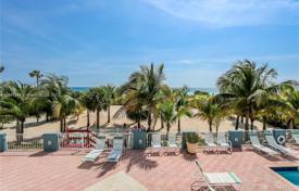 Eigentumswohnung – Surfside, Florida, Vereinigte Staaten. $749 000