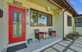 Haus in der Stadt – North Miami Beach, Florida, Vereinigte Staaten. $699 000