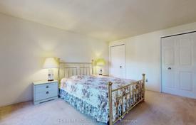 11-zimmer haus in der stadt in Scarborough, Kanada. C$1 468 000