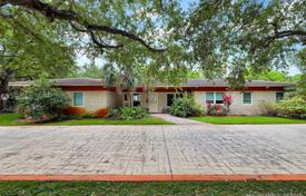 Villa – Pinecrest, Florida, Vereinigte Staaten. $1 399 000
