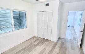 3-zimmer haus in der stadt 148 m² in Miami, Vereinigte Staaten. $545 000