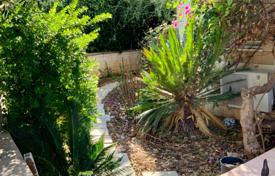 5-zimmer einfamilienhaus 290 m² in Nicosia, Zypern. 650 000 €