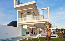Villa – Marbella, Andalusien, Spanien. 1 690 000 €