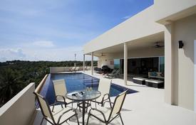 9-zimmer villa in Rawai, Thailand. $9 800  pro Woche