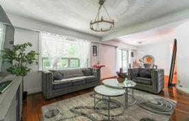 6-zimmer haus in der stadt in Scarborough, Kanada. C$2 394 000